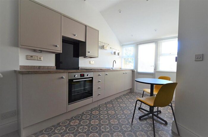 1 Bedroom Flat To Rent In Ground Floor Flat, Hills View, Barnstaple, EX32