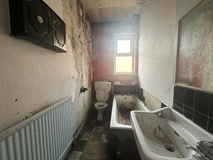 3 Bedroom Terraced House For Sale In Albany Street, Rotherham, S65