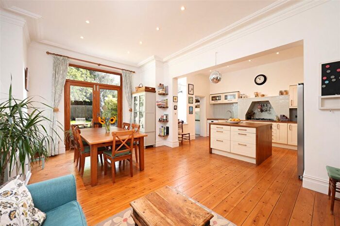 7 Bedroom Semi Detached House For Sale In Julius Road, Bristol, BS7