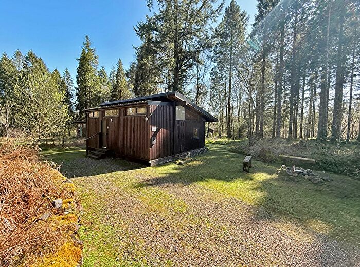 2 Bedroom Bungalow For Sale In Loch Aweside Chalet Park, Dalavich, PA35