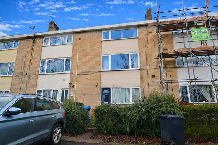 3 Bedroom Terraced House For Sale In Eagle Way, Hatfield, AL10