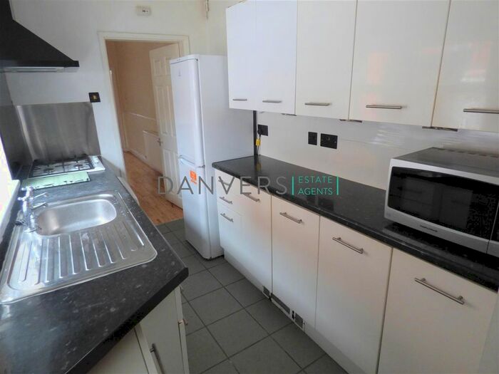 4 Bedroom Terraced House To Rent In Clarendon Street, Leicester, LE2