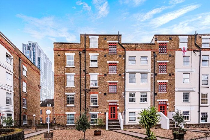 2 Bedroom Flat To Rent In Old Castle Street, Spitalfields, E1