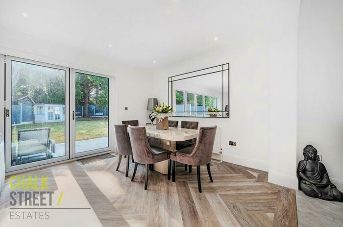 5 Bedroom Detached House To Rent In The Sheilings, Emerson Park, Hornchurch, RM11