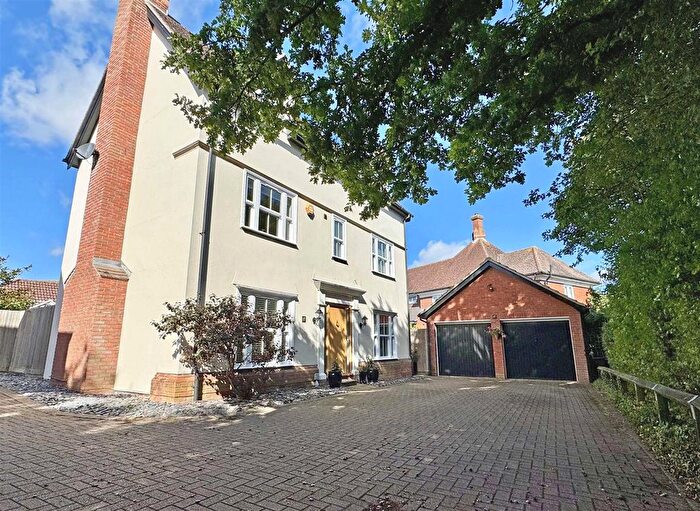 5 Bedroom Detached House For Sale In Ickworth Close, Great Notley, Braintree, CM77