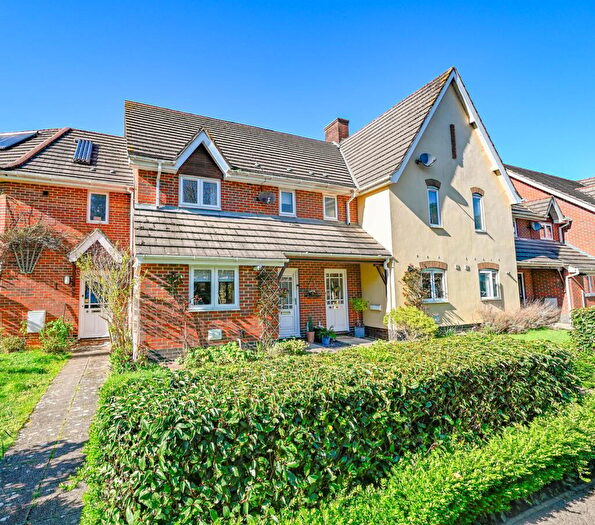 3 Bedroom House For Sale In Henbest Close, Wimborne, BH21