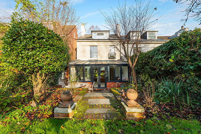 4 Bedroom Terraced House For Sale In Glenmore Road, Salisbury ***Under Offer ***, SP1