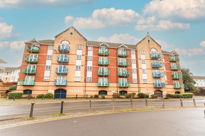 1 Bedroom Apartment For Sale In Trawler Road, Swansea, Wales, SA1