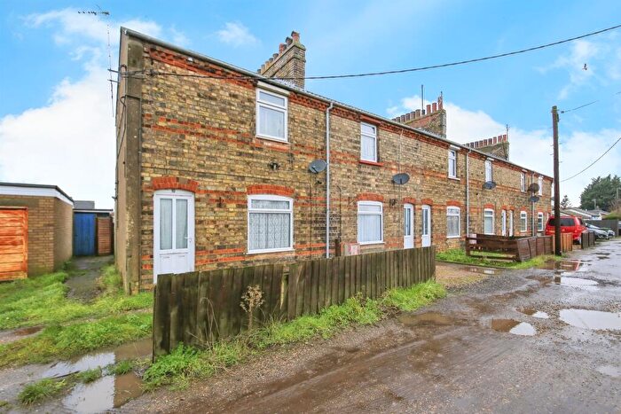 2 Bedroom End Of Terrace House For Sale In Lime Grove, March, PE15