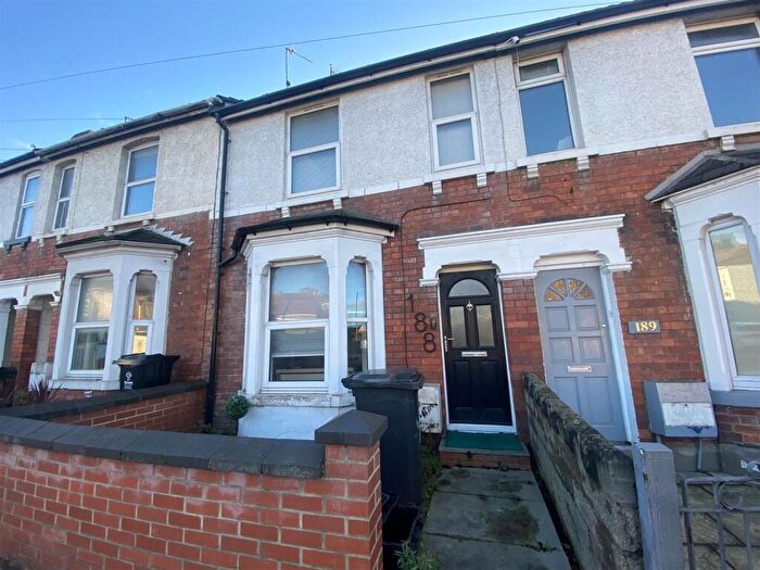 3 Bedroom Terraced House For Sale In Kingshill Road, Old Town, Swindon, SN1