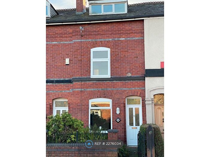 3 Bedroom Terraced House To Rent In Thicketford Road, Bolton, BL2