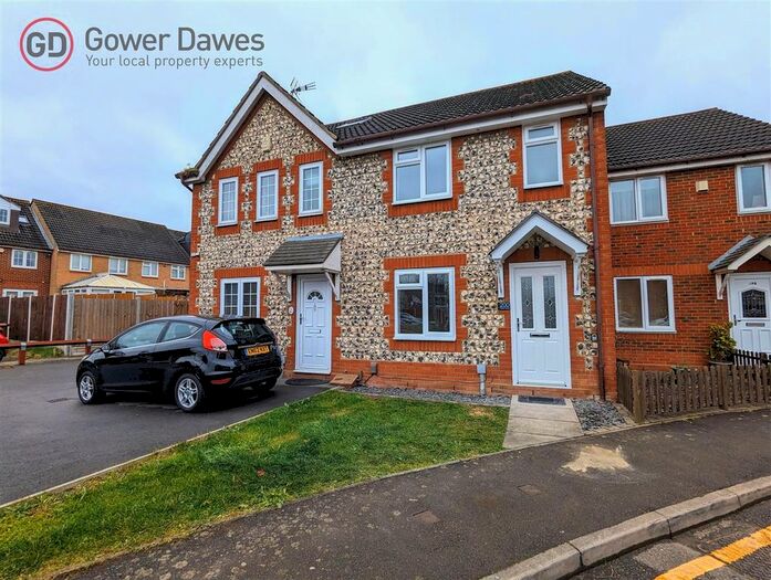 3 Bedroom Terraced House To Rent In Gilbert Road, Chafford Hundred, Grays, RM16