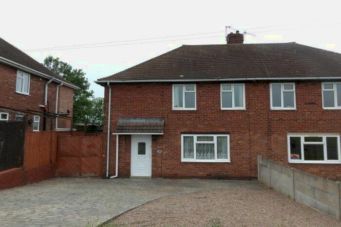 2 Bedroom Semi-Detached House To Rent In Windermere Road, Chesterfield, S41