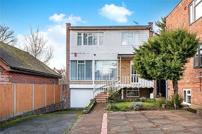 6 Bedroom Detached House For Sale In Park View Road, London, W5