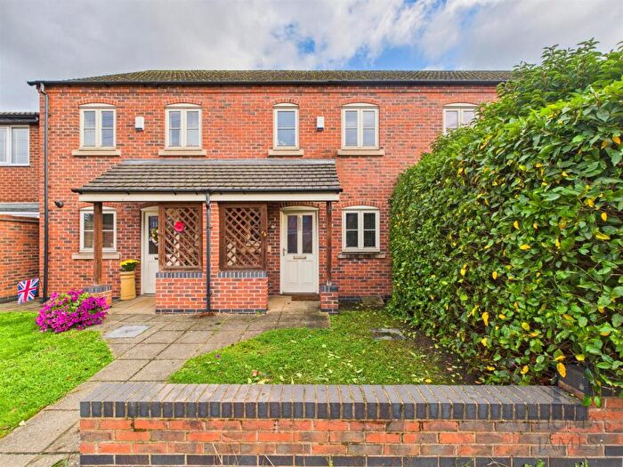 3 Bedroom Town House For Sale In Wilford Road, Ruddington, Nottingham, NG11
