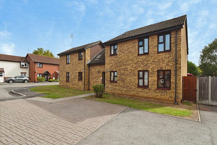 Studio To Rent In Tugby Place, Newlands Spring, Chelmsford, Essex, CM1