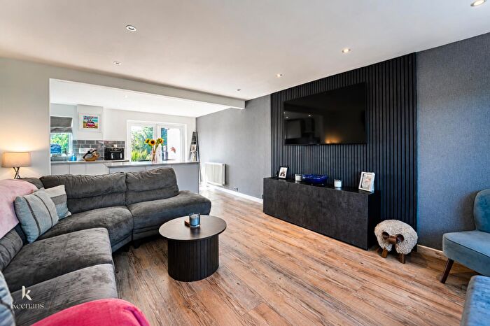 3 Bedroom Semi Detached House For Sale In Lydgate, Burnley, BB10