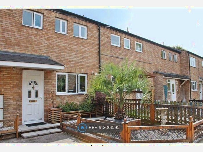 2 Bedroom Terraced House To Rent In Hazeltree Lane, Northolt, UB5