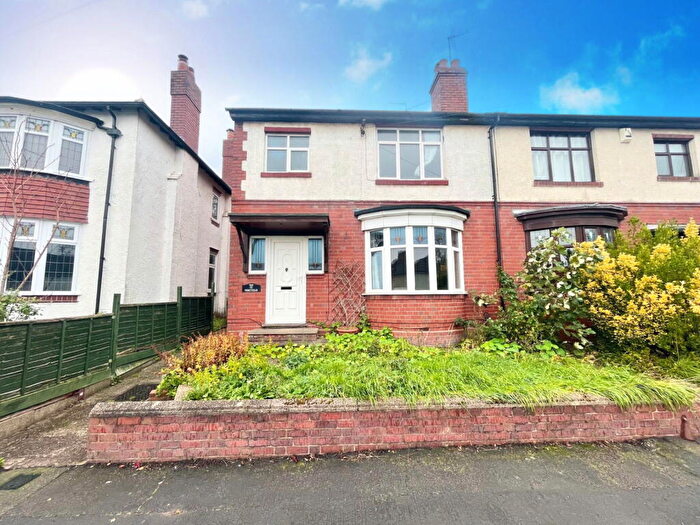 3 Bedroom Semi-Detached House For Sale In Recreation Street, Netherton, Dudley, DY2