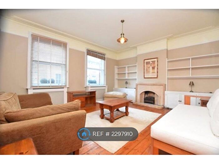 2 Bedroom Flat To Rent In Hollybush Terrace, London, SE19