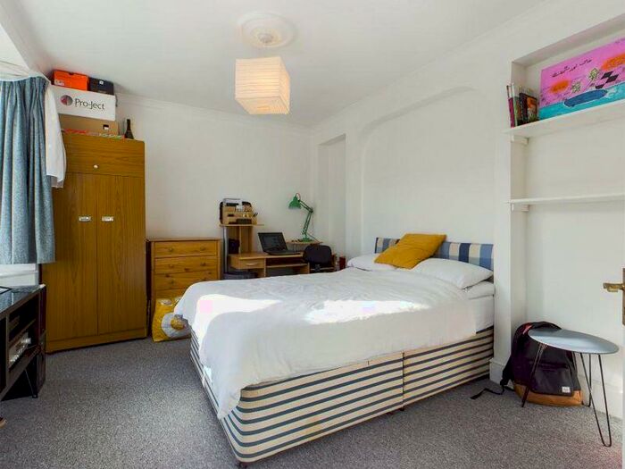 5 Bedroom Detached House To Rent In Upper Bevendean Avenue, Brighton, BN2