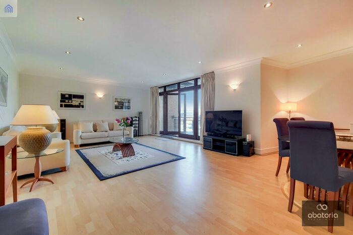 3 Bedroom Apartment To Rent In Turnstone House, Star Place, London, E1W