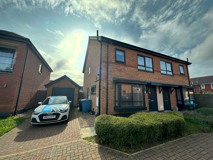 3 Bedroom Semi-Detached House To Rent In Mulberry Lane, Hull, East Yorkshire, HU4