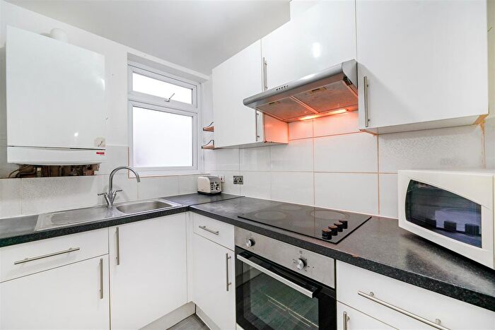 2 Bedroom Maisonette To Rent In Llanover Road, Wembley, HA9