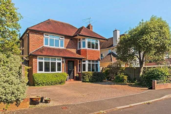 3 Bedroom Detached House For Sale In Wyndham Road, Taunton, TA2