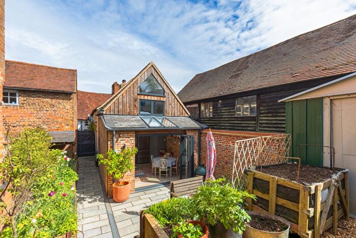 2 Bedroom End Of Terrace House For Sale In - Una Way, High Street, Kings Langley, Hertfordshire, WD4