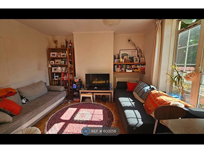 2 Bedroom Flat To Rent In Geary House, London, N7