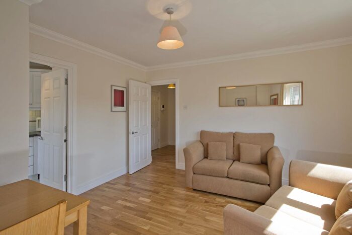 1 Bedroom Flat To Rent In Octavia House, Medway Street, Westminster, London, SW1P