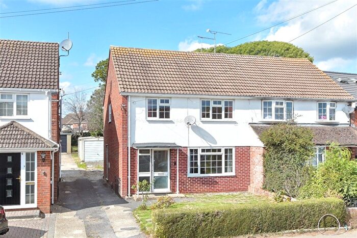 3 Bedroom Semi-Detached House For Sale In Denchers Plat, Langley Green, Crawley, West Sussex, RH11