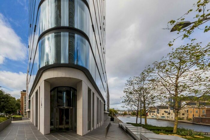 2 Bedroom Flat To Rent In City Road, London, EC1V