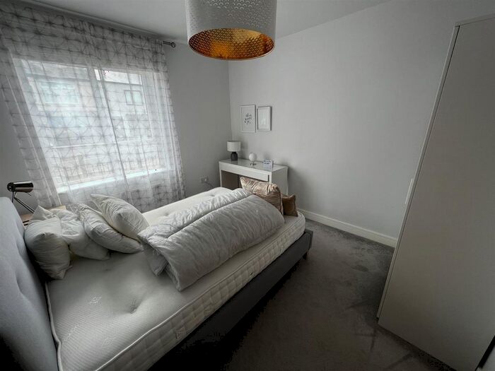 2 Bedroom Flat For Sale In The Grange, Gilesgate, DH1