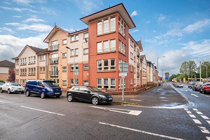 3 Bedroom Flat To Rent In Guthrie Court, Motherwell, ML1