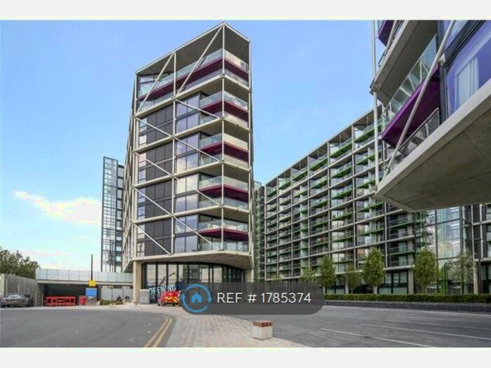 2 Bedroom Flat To Rent In Riverlight Quay, London, SW11