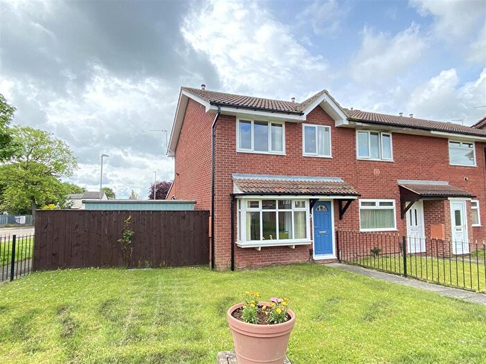 3 Bedroom Terraced House To Rent In Roberts Walk, Darlington, DL1