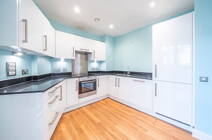 2 Bedroom Flat For Sale In Hatton Road, Wembley, HA0