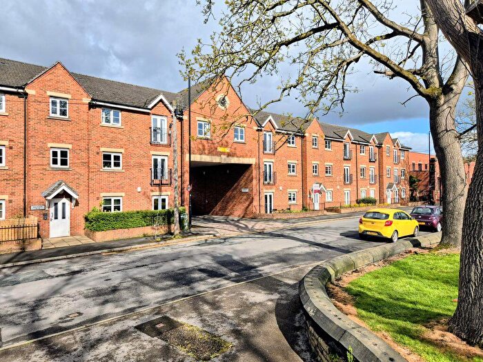 2 Bedroom Flat For Sale In Abbots Mews, Leeds, LS4