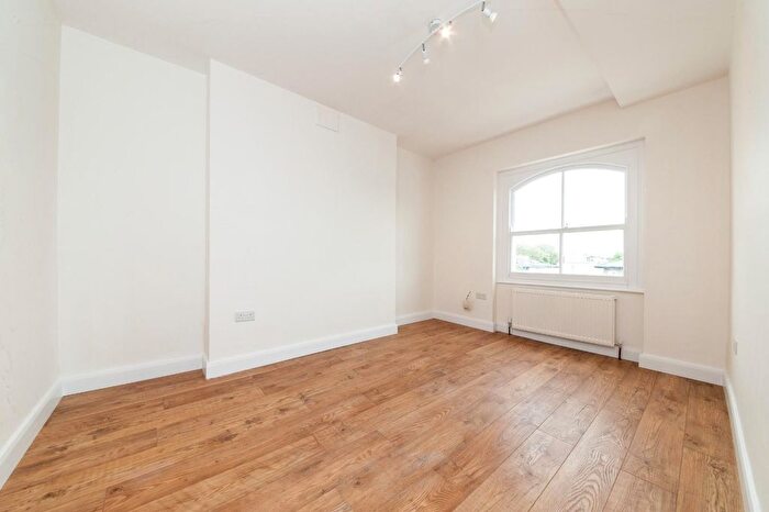 1 Bedroom Flat To Rent In Belsize Lane, Belsize Park, NW3