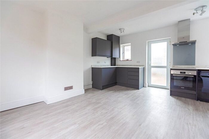 3 Bedroom Semi Detached House To Rent In Longmoor Road, Ashton Gate, Bristol, BS3