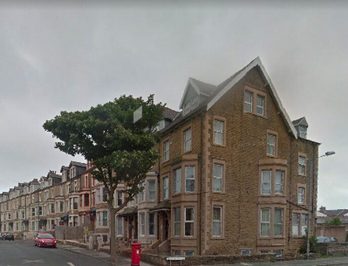 1 Bedroom Flat To Rent In Hillcrest Court, - West End Road, Morecambe, LA4