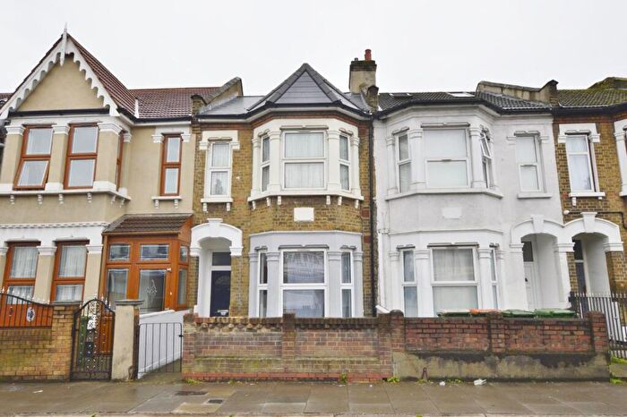 1 Bedroom Flat To Rent In Plashet Road, Plaistow, E13