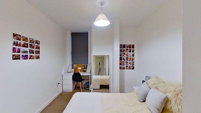 2 Bedroom Semi-Detached House To Rent In Bentinck Road, Nottingham, NG7