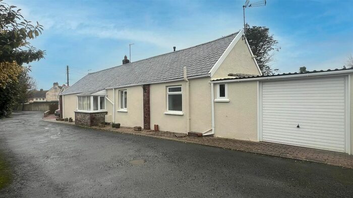 3 Bedroom Detached Bungalow To Rent In Home Farm, Fremington, Barnstaple, EX31