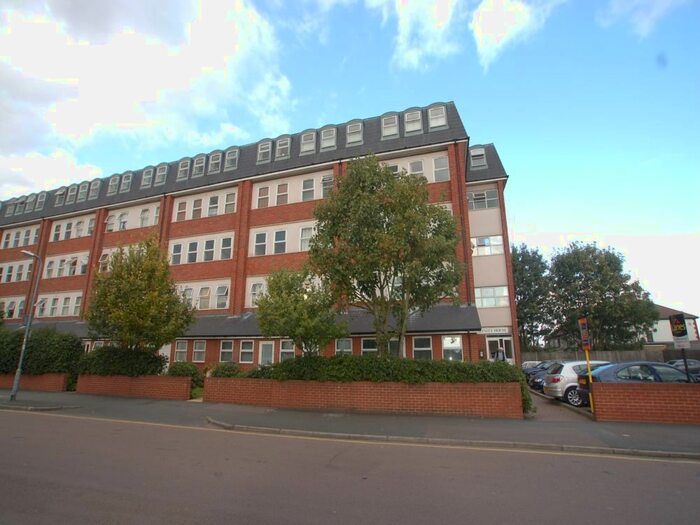 2 Bedroom Flat To Rent In Trinity House, Trinity Lane, Waltham Cross, Hertfordshire, EN8