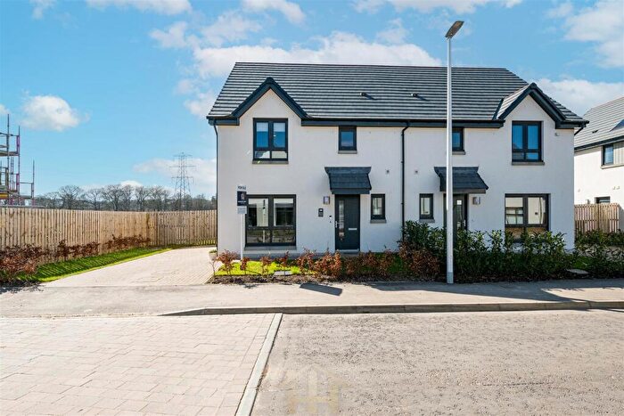 3 Bedroom Semi-Detached House For Sale In Grayhaugh Wynd, Dundee, DD2