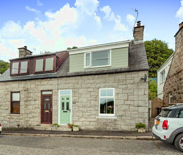 2 Bedroom Semi-Detached House For Sale In Sunnyside, Dalbeattie, DG5