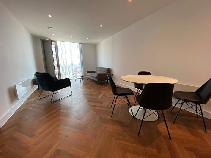 2 Bedroom Apartment To Rent In Deansgate Square Owen Street, Manchester, M15